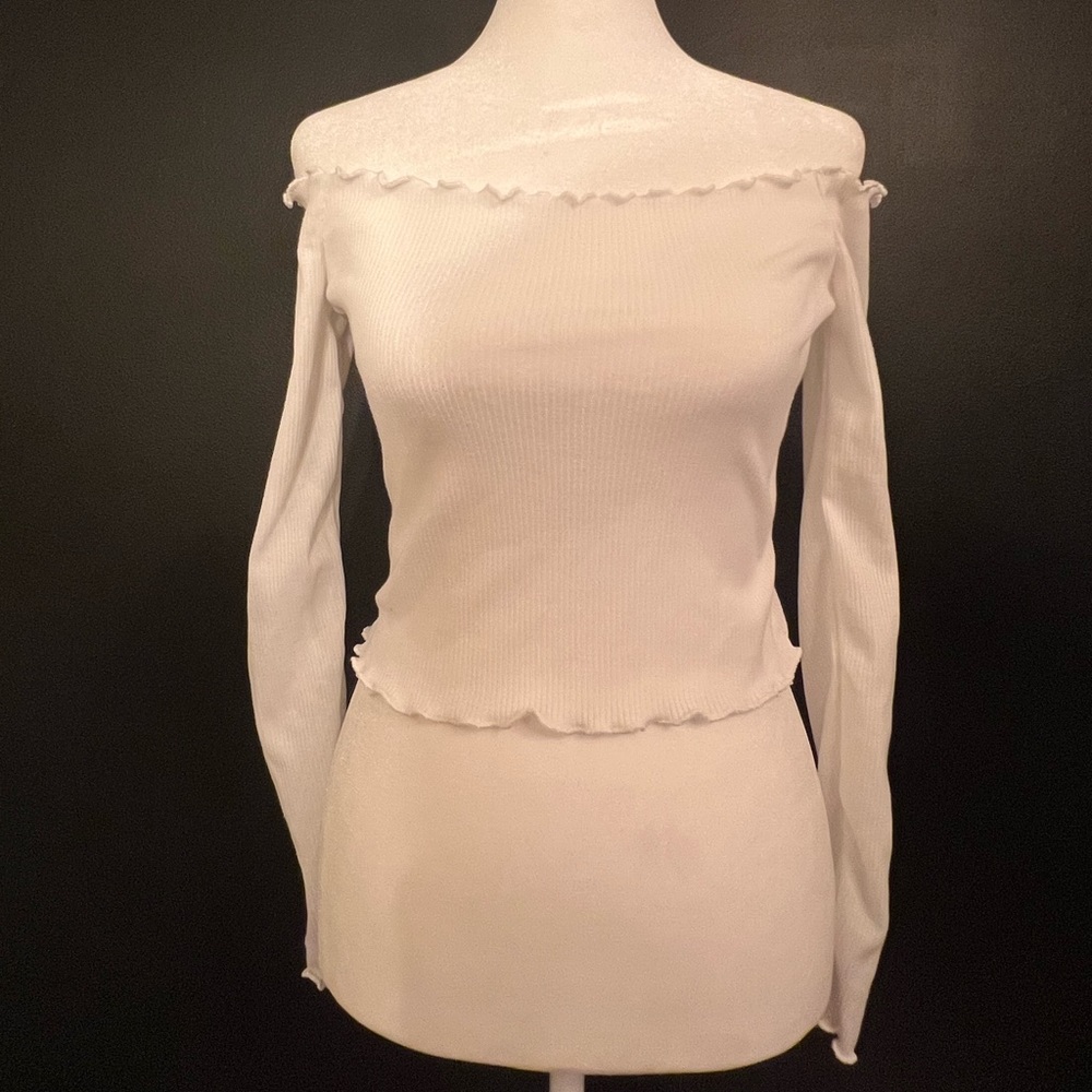 Boohoo small ribbed crop top